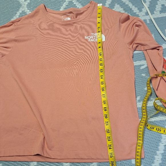 The North Face Women’s Long Sleeve Graphic Tee – Rose Pink Floral Logo‎ - Picture 9 of 9